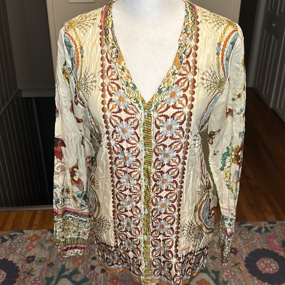 Johnny Was Butterfly and Baubles 100% Silk Tunic Button Blouse New Size XS - Picture 2 of 11